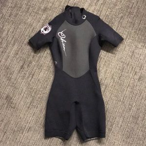 O’Brien xs women’s shorty wetsuit